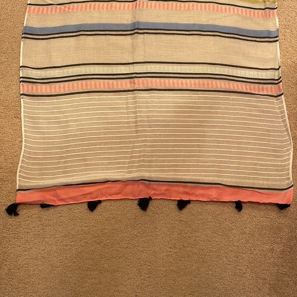 Striped Tassel Fringe Scarf - Picture 4 of 6